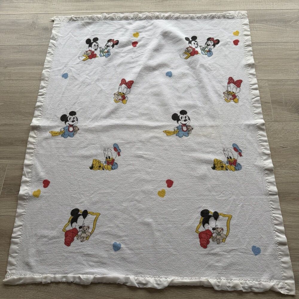 Dundee Baby VTG Mickey Mouse And Friends Cotton Flannel Baby Blanket USA 35 X 45